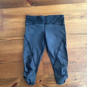 Lululemon cropped leggings